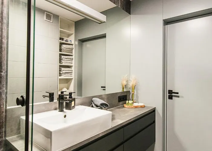 Apartment Batorego Lubon