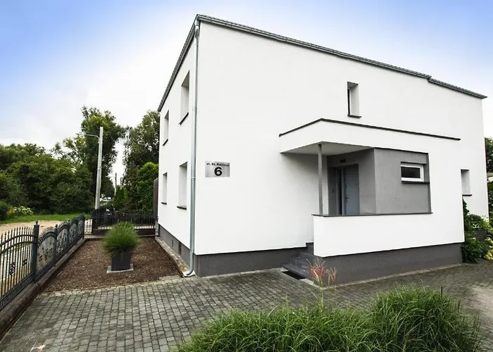 Batorego Apartment *